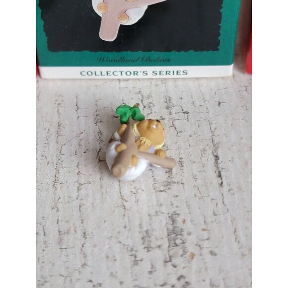 Hallmark Variety baby animal miniature ornament Xmas skunk - Picture 3 of 6